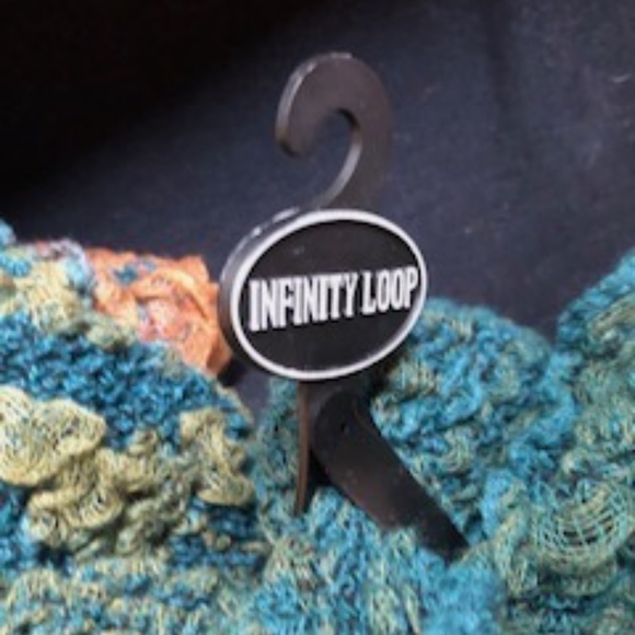 Unique Peacock Teal Infinity Scarf *NEW* - Picture 7 of 14